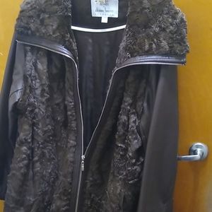 Lady's coat